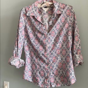 TOMMY HILFIGER
BUTTON DOWN SHIRT